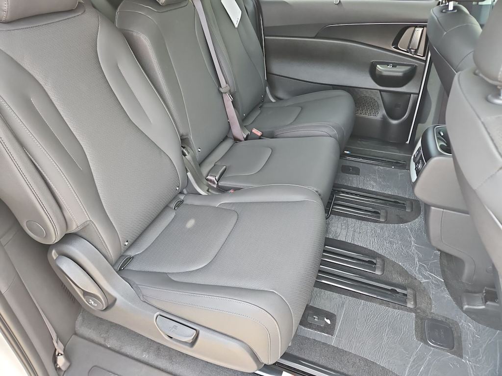 Thumbnail: 2026 Kia Carnival - 28