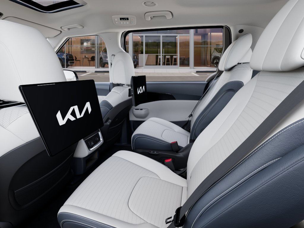 Thumbnail: 2026 Kia Carnival - 10