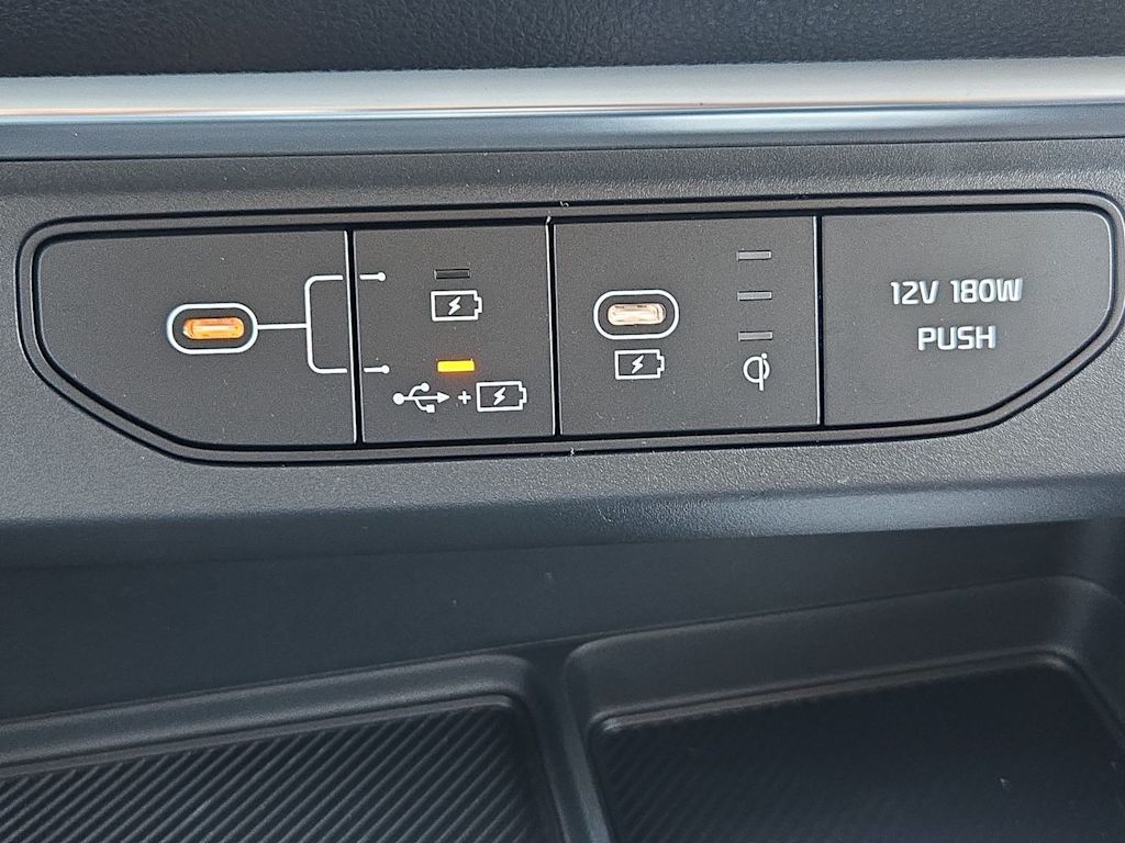 Thumbnail: 2026 Kia Carnival - 35