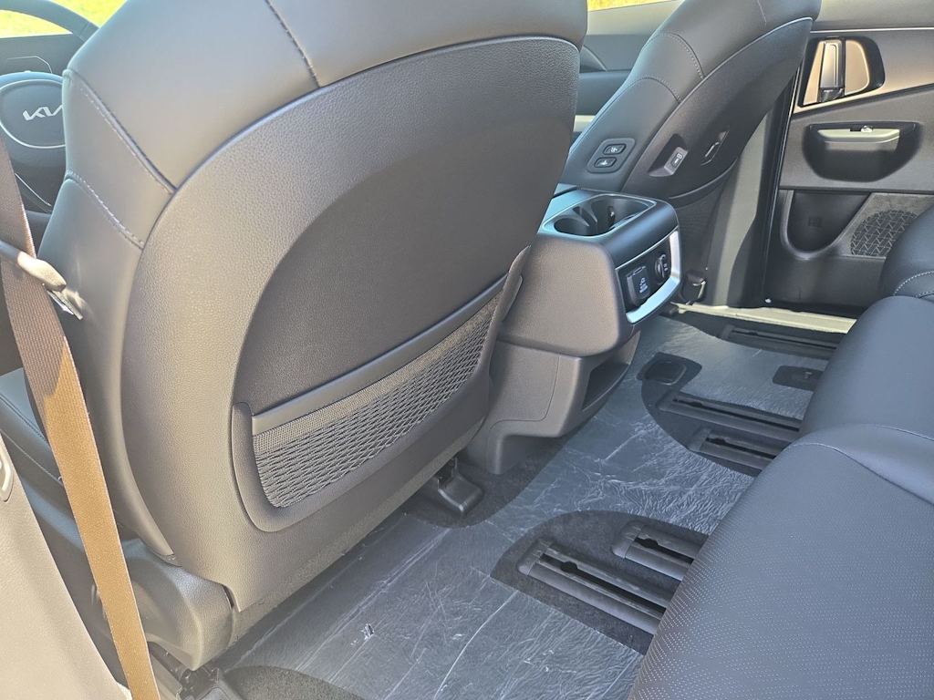 Thumbnail: 2026 Kia Carnival - 12