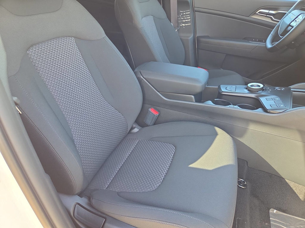 Thumbnail: 2026 Kia Sportage - 11