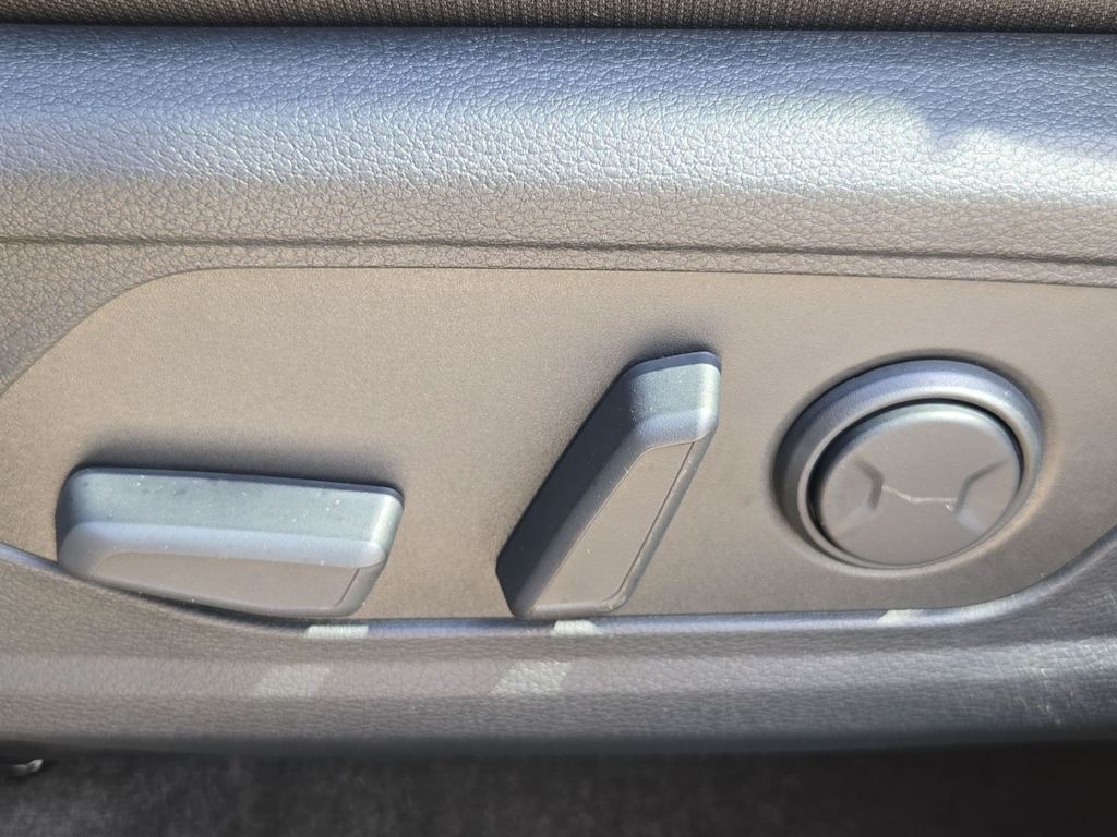 Thumbnail: 2026 Kia Sportage - 25
