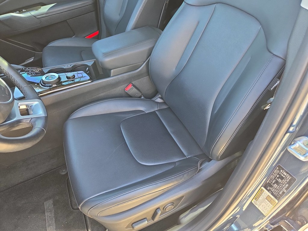Thumbnail: 2023 Kia Sportage - 10