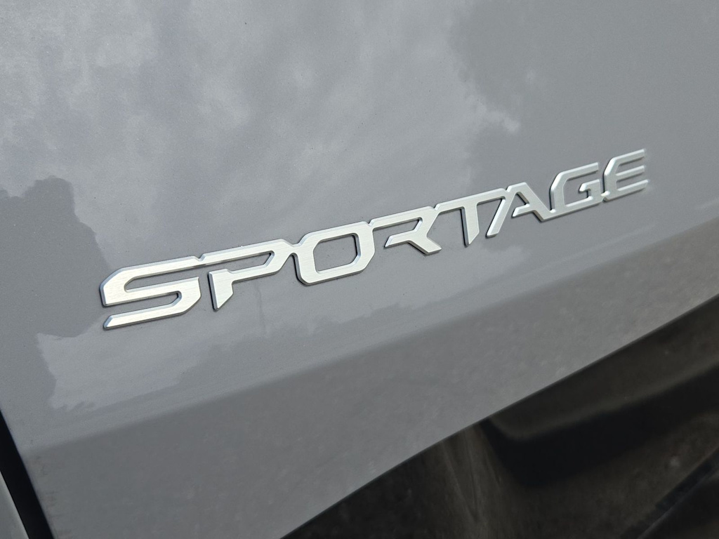 Thumbnail: 2027 Kia Sportage - 6