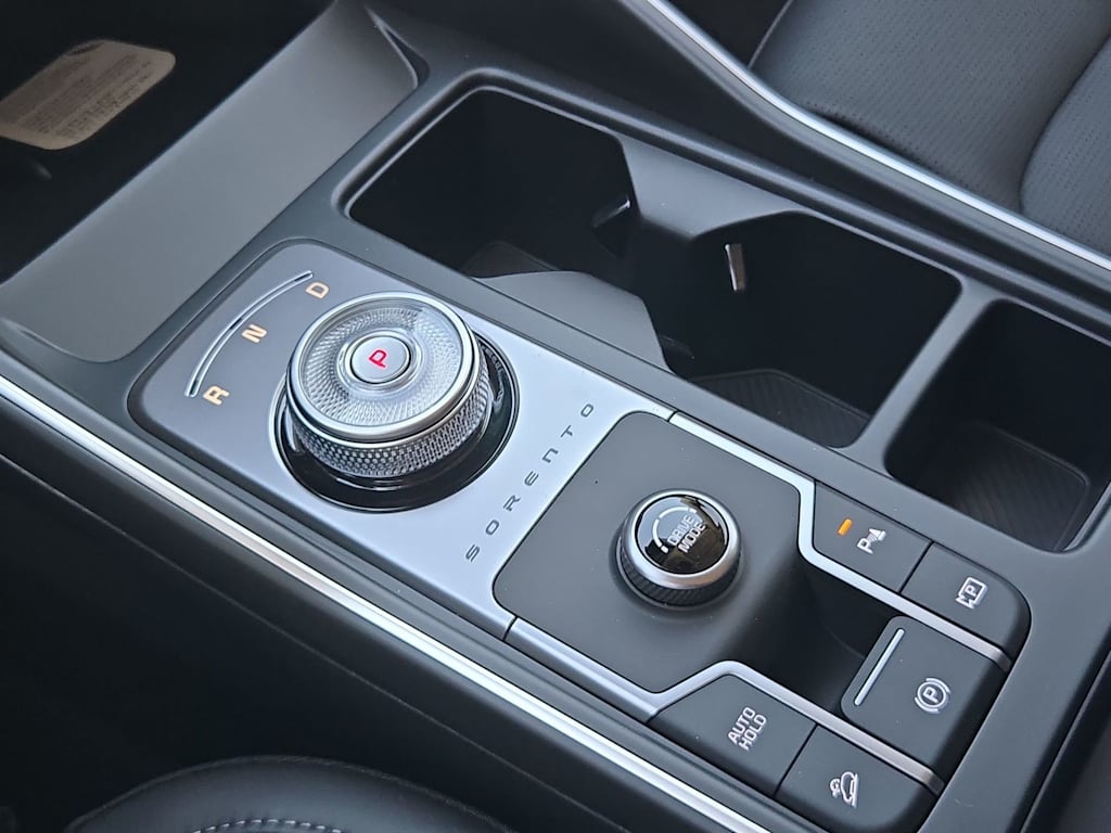 Thumbnail: 2026 Kia Sorento - 16