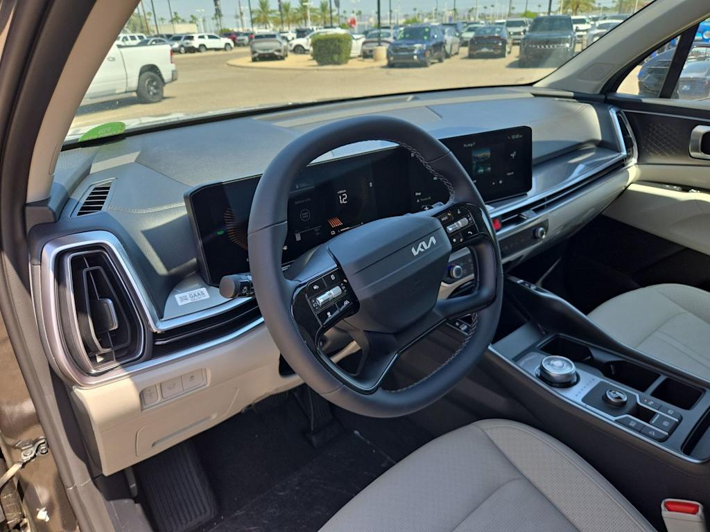 Thumbnail: 2026 Kia Sorento - 2