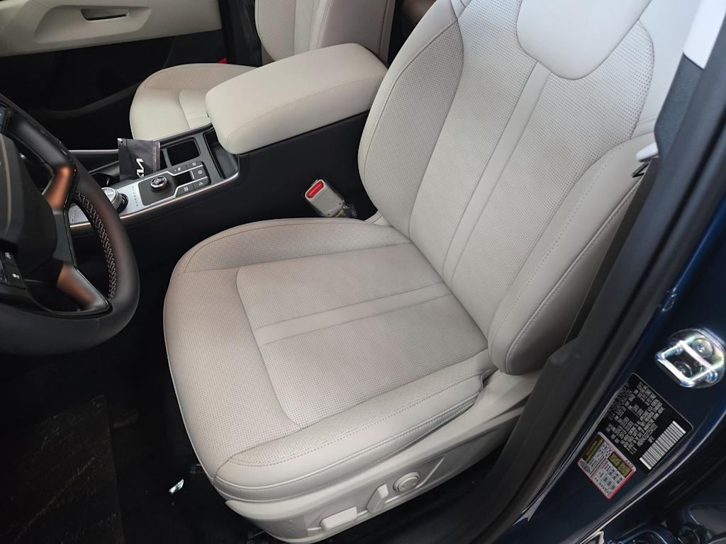 Thumbnail: 2026 Kia Sorento - 11