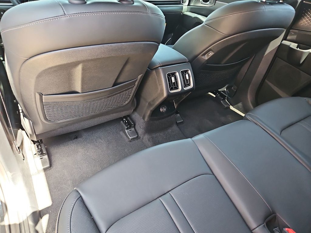 Thumbnail: 2026 Kia Sorento - 26