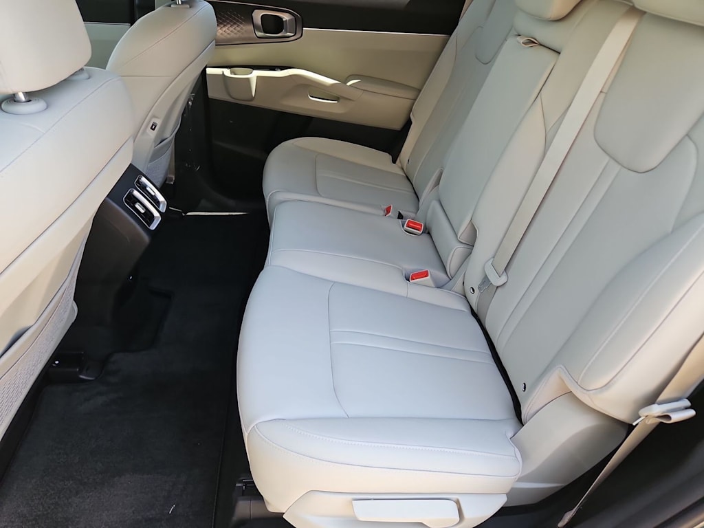 Thumbnail: 2026 Kia Sorento - 13