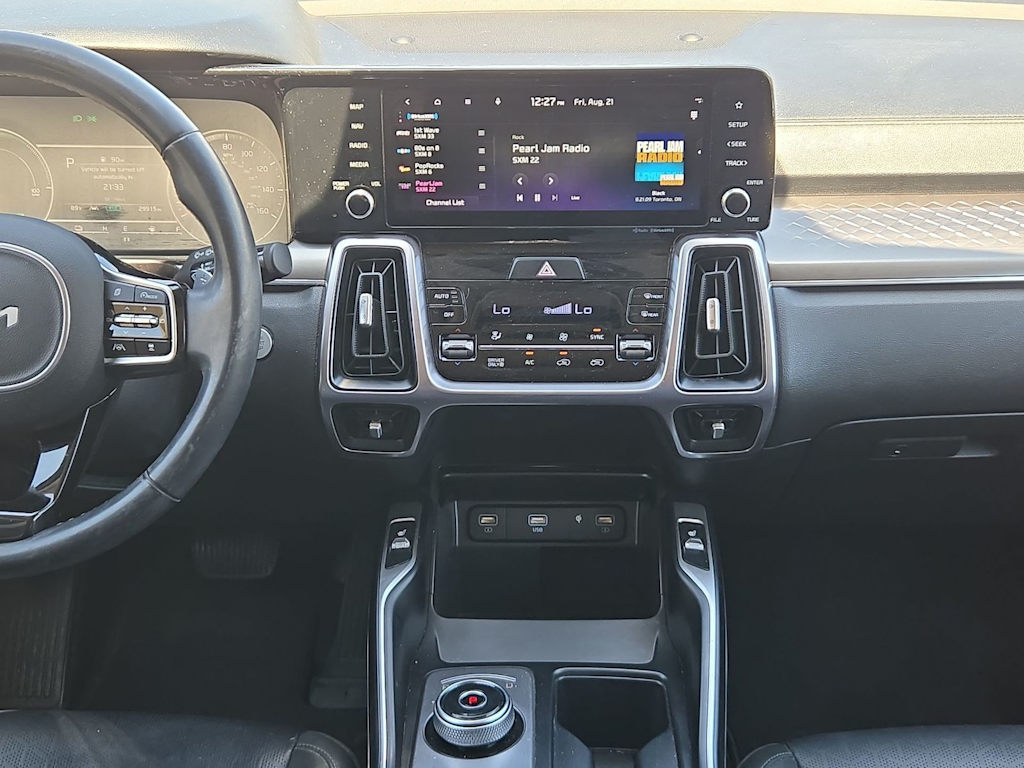 Thumbnail: 2023 Kia Sorento - 14