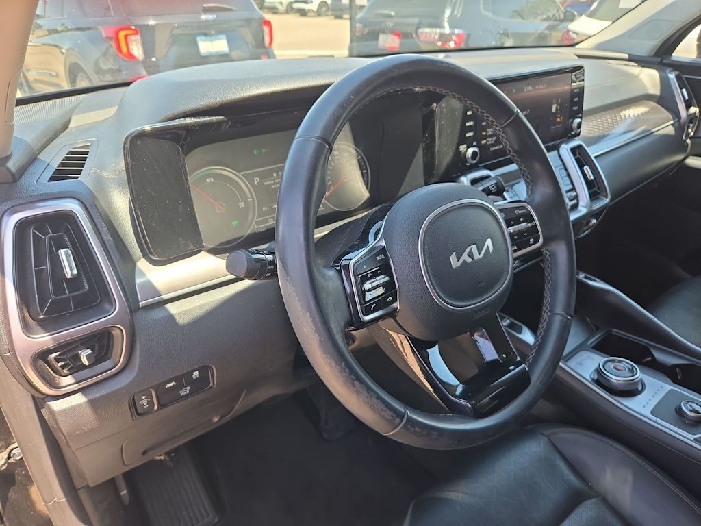 Thumbnail: 2023 Kia Sorento - 2