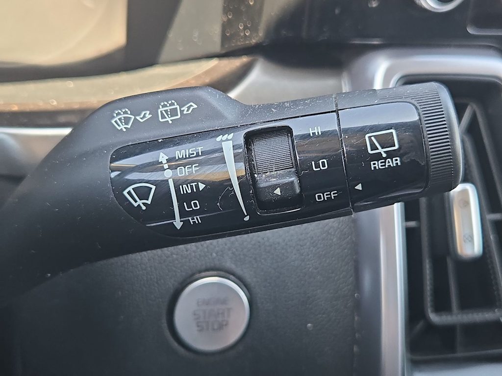 Thumbnail: 2023 Kia Sorento - 31