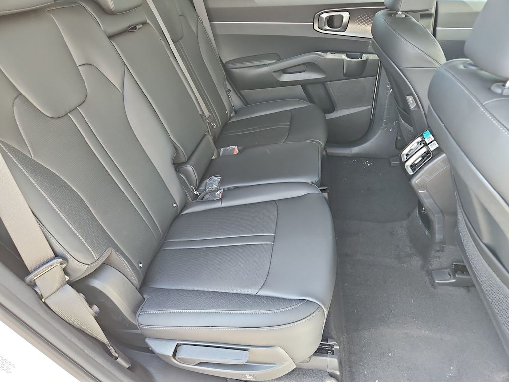 Thumbnail: 2026 Kia Sorento - 28