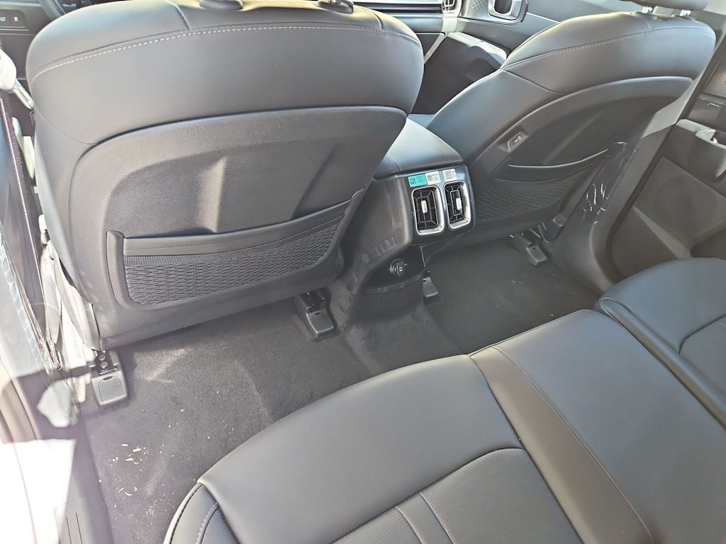 Thumbnail: 2026 Kia Sorento - 27