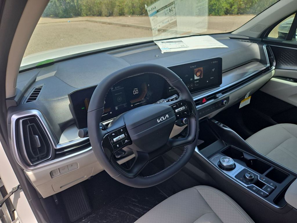 Thumbnail: 2026 Kia Sorento - 2