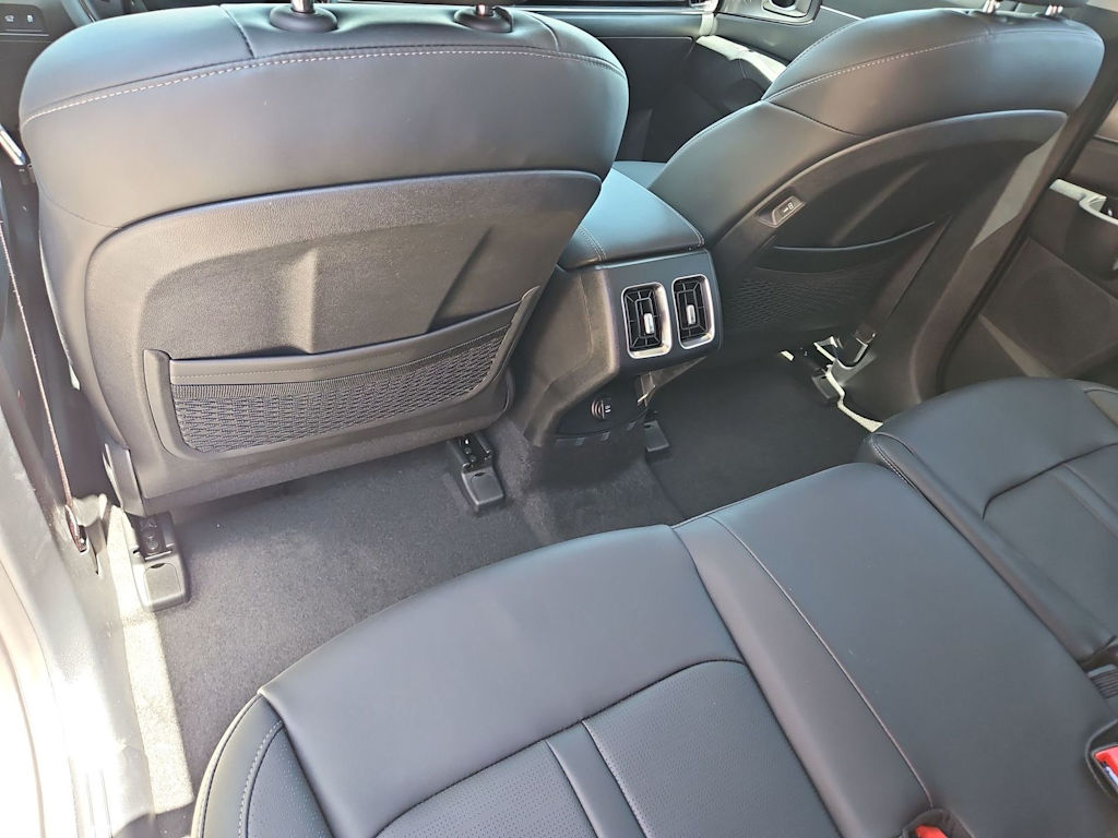 Thumbnail: 2026 Kia Sorento - 26