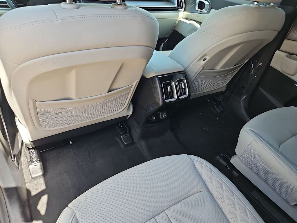 Thumbnail: 2026 Kia Sorento - 27