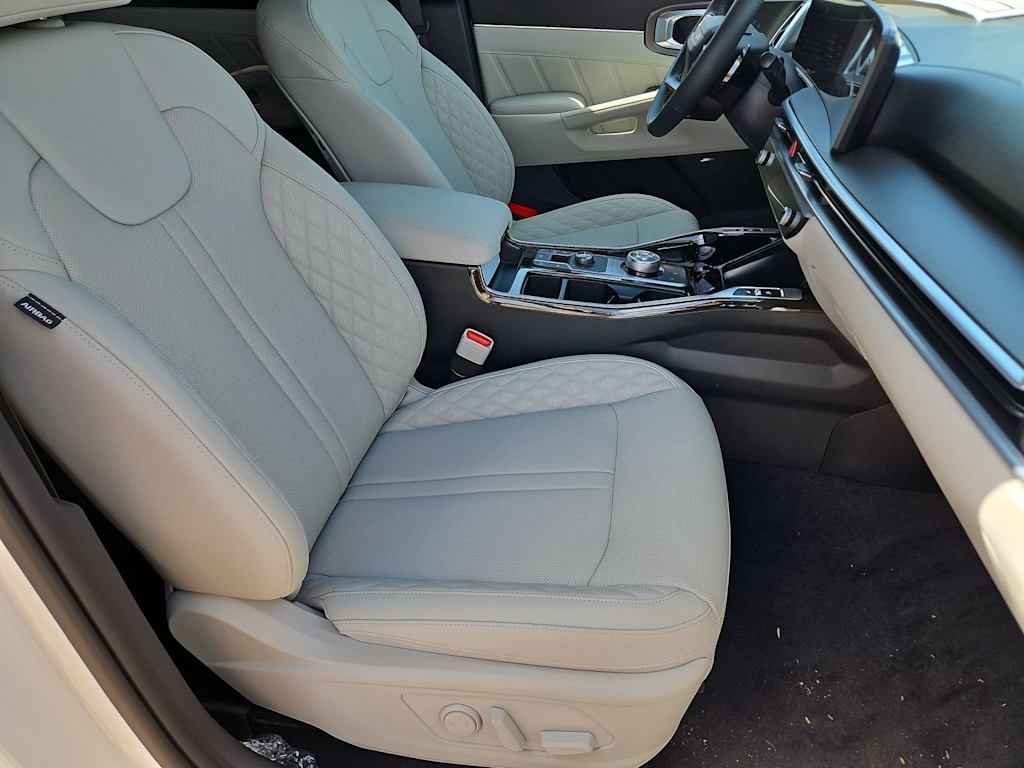 Thumbnail: 2026 Kia Sorento - 12