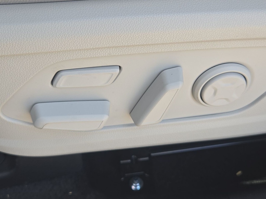 Thumbnail: 2026 Kia Sorento - 26