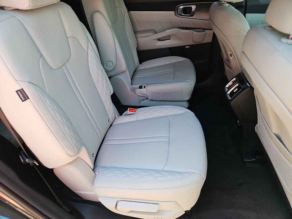 Thumbnail: 2026 Kia Sorento - 28