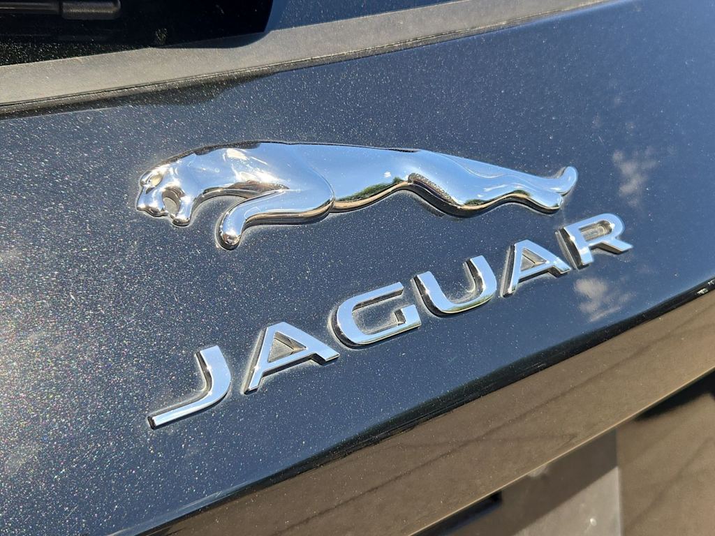 Thumbnail: 2020 Jaguar F-Pace - 7