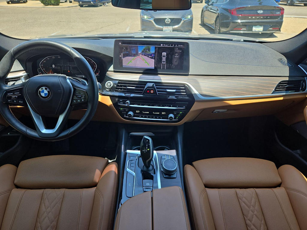 Thumbnail: 2022 BMW 5 Series - 10