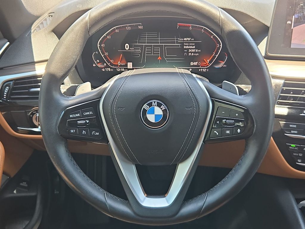 Thumbnail: 2022 BMW 5 Series - 14