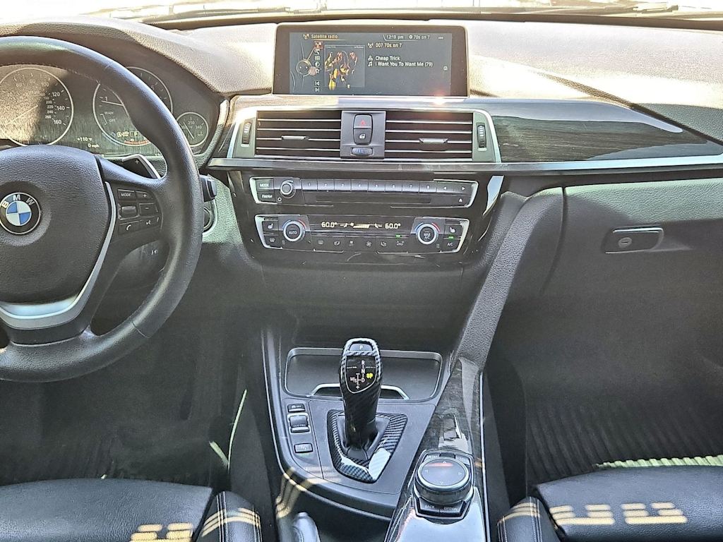 Thumbnail: 2016 BMW 3 Series - 33