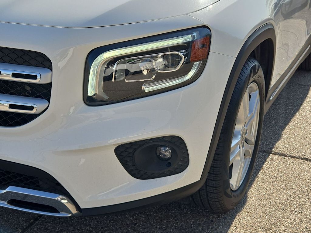 Thumbnail: 2020 Mercedes-Benz GLB - 24