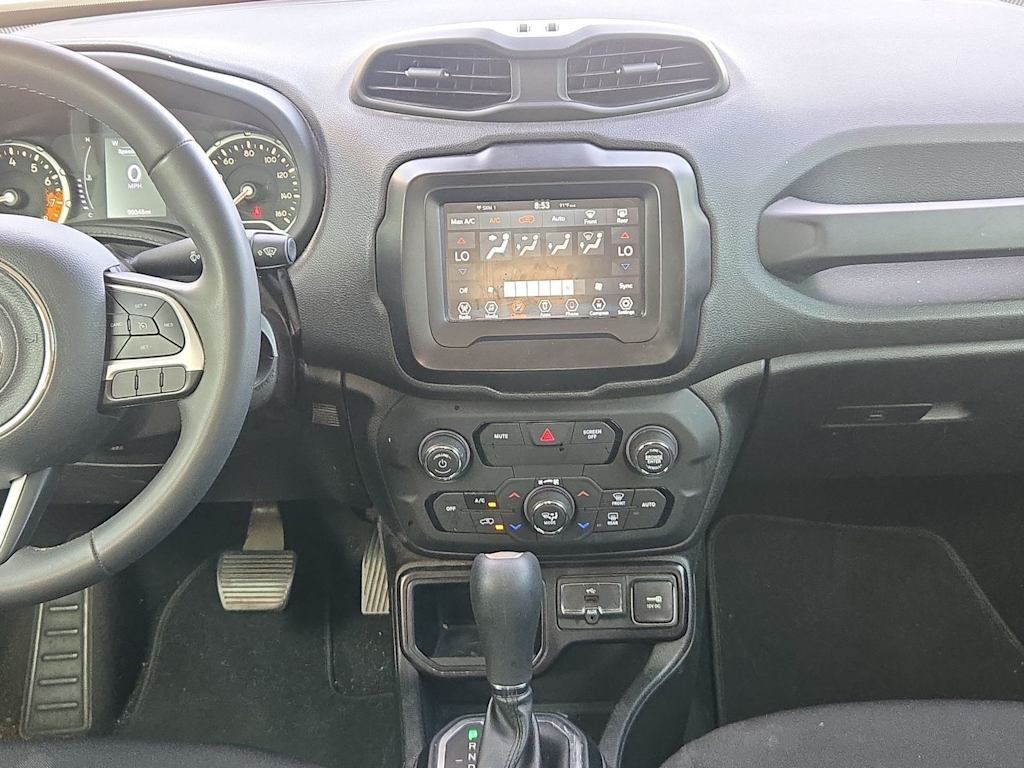 Thumbnail: 2018 Jeep Renegade - 13