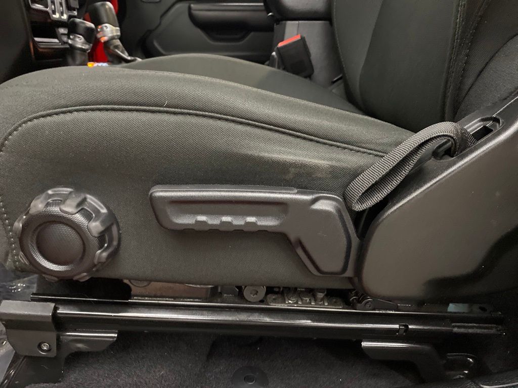 Thumbnail: 2021 Jeep Wrangler - 21