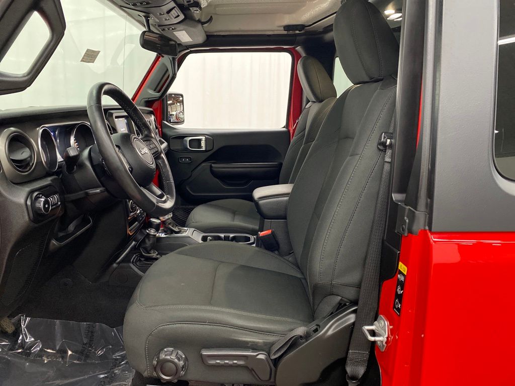 Thumbnail: 2021 Jeep Wrangler - 9
