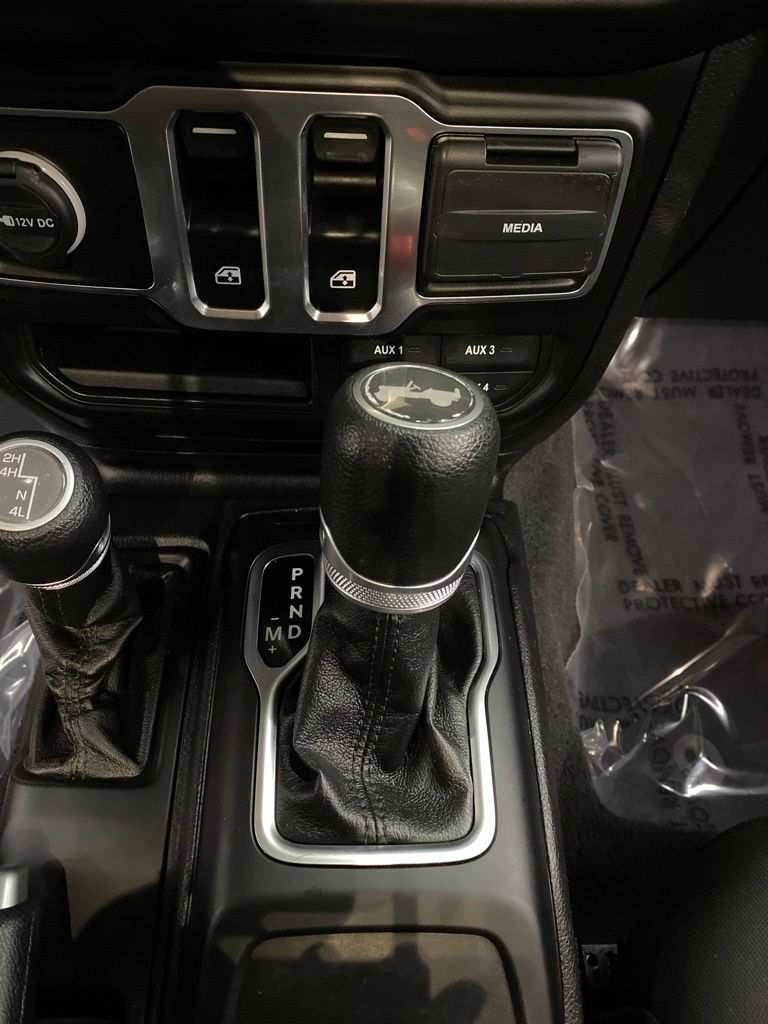 Thumbnail: 2021 Jeep Wrangler - 13