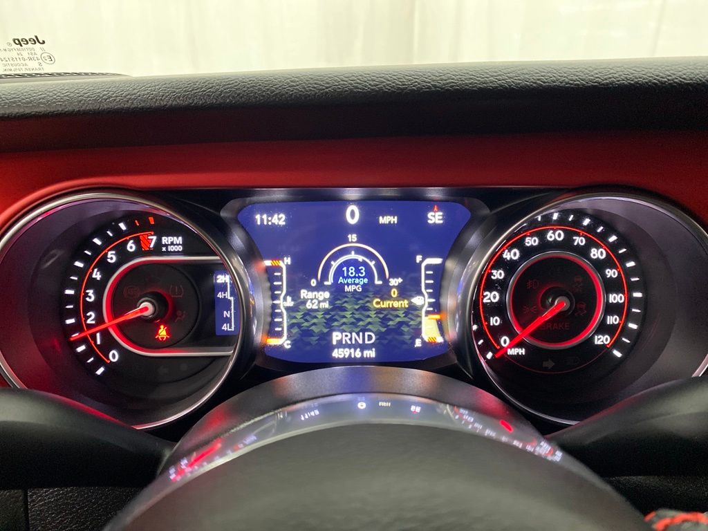 Thumbnail: 2022 Jeep Wrangler - 16