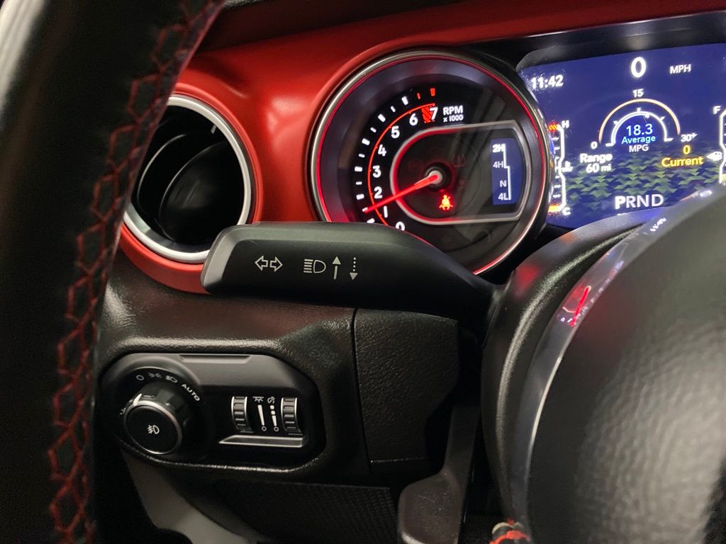 Thumbnail: 2022 Jeep Wrangler - 27