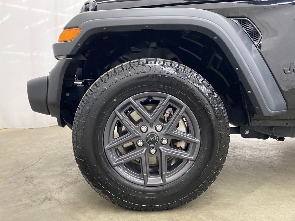 Thumbnail: 2024 Jeep Wrangler - 8
