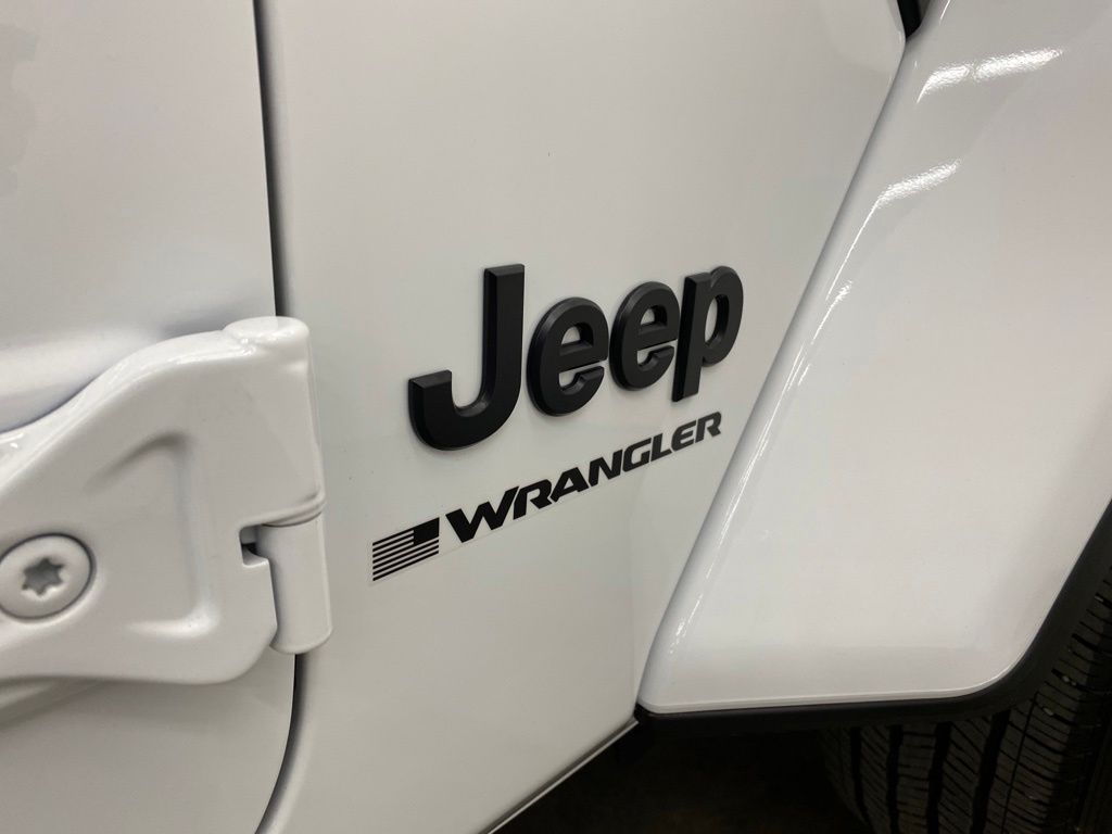 Thumbnail: 2026 Jeep Wrangler - 7