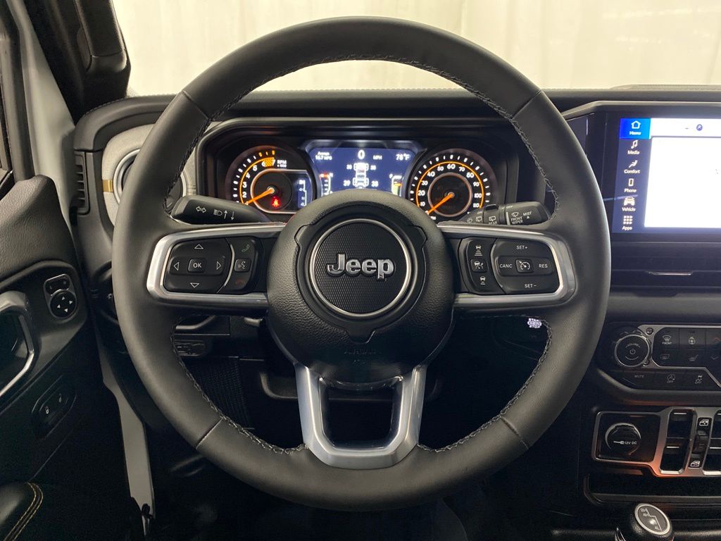 Thumbnail: 2026 Jeep Wrangler - 14