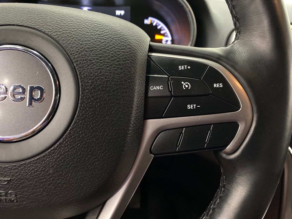 Thumbnail: 2021 Jeep Grand Cherokee - 28