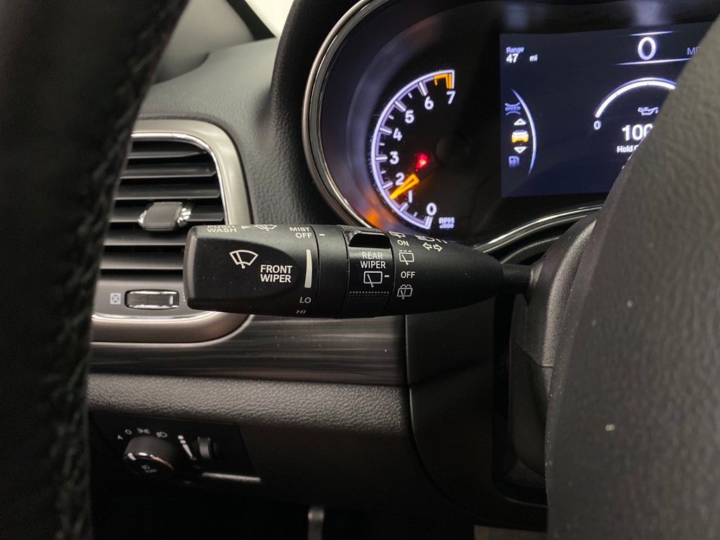 Thumbnail: 2021 Jeep Grand Cherokee - 29