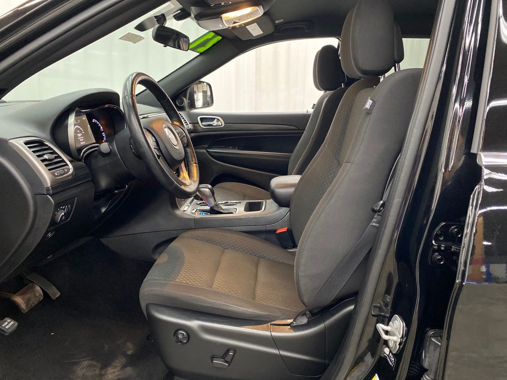 Thumbnail: 2021 Jeep Grand Cherokee - 11