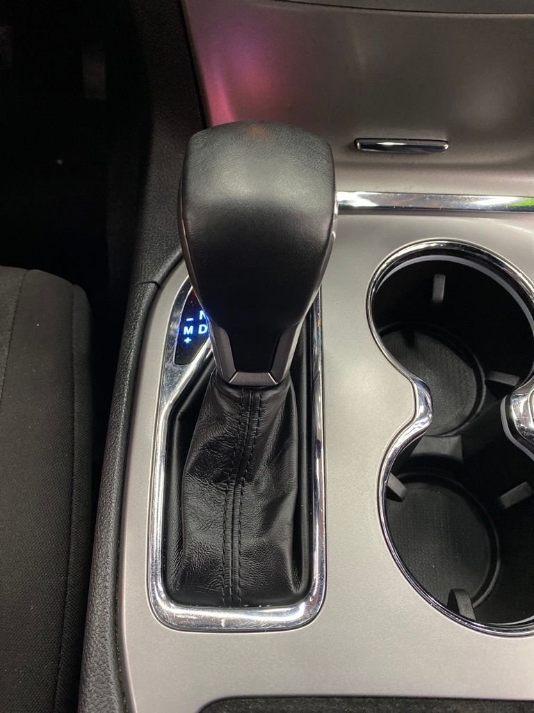 Thumbnail: 2021 Jeep Grand Cherokee - 16