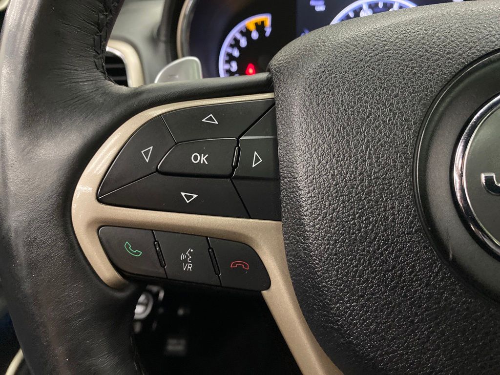 Thumbnail: 2015 Jeep Grand Cherokee - 26