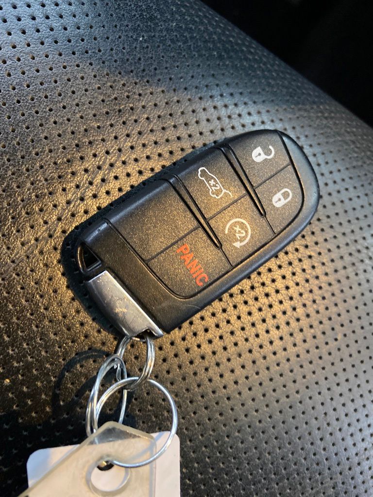 Thumbnail: 2015 Jeep Grand Cherokee - 18