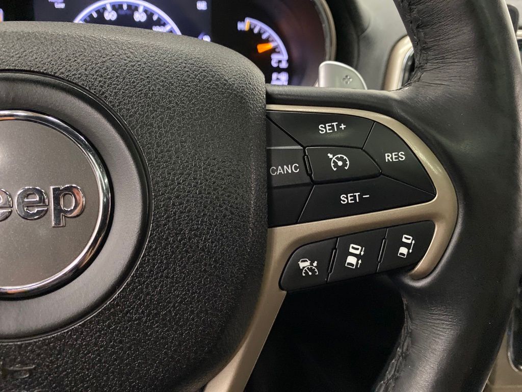 Thumbnail: 2015 Jeep Grand Cherokee - 27