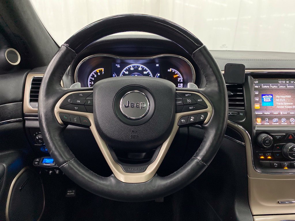 Thumbnail: 2015 Jeep Grand Cherokee - 14