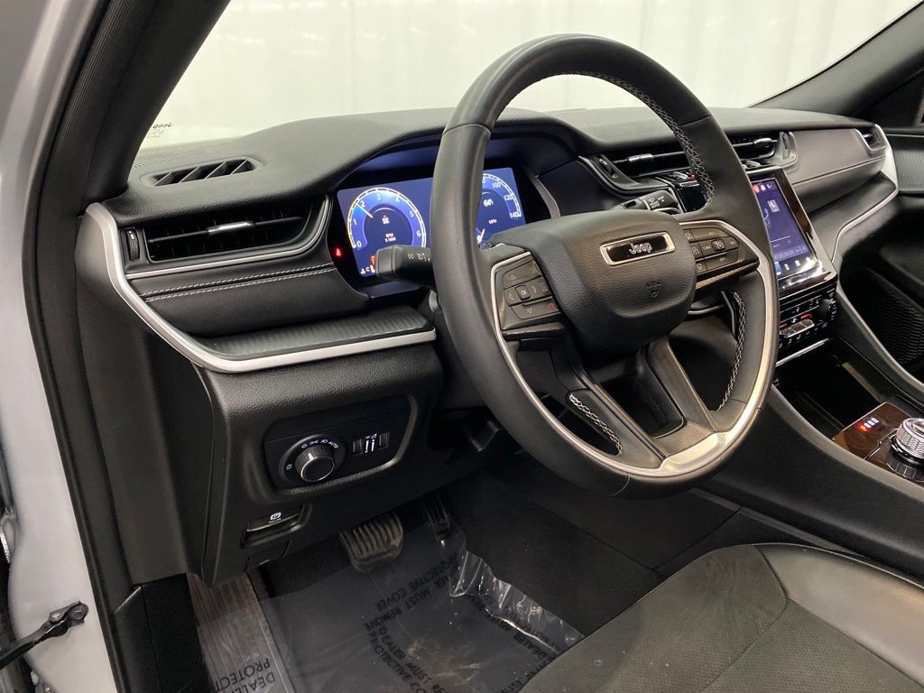 Thumbnail: 2023 Jeep Grand Cherokee - 2