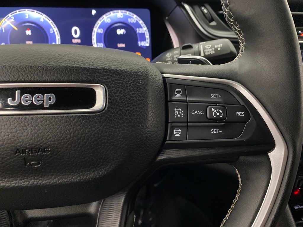 Thumbnail: 2023 Jeep Grand Cherokee - 28