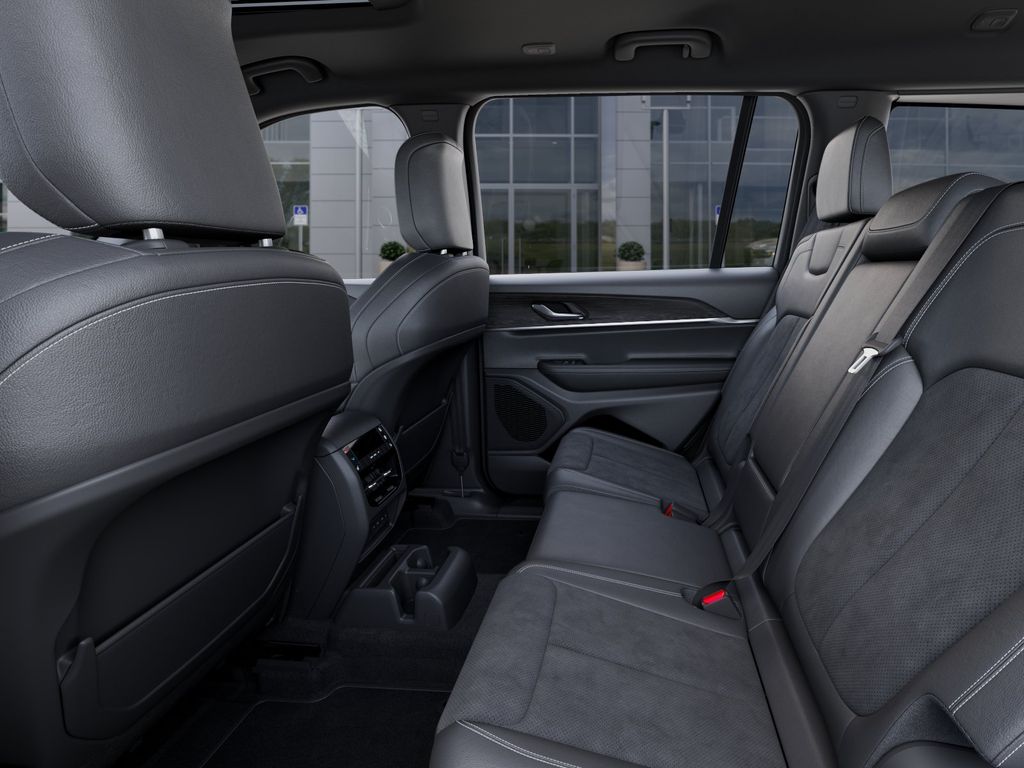 Thumbnail: 2026 Jeep Grand Cherokee L - 11