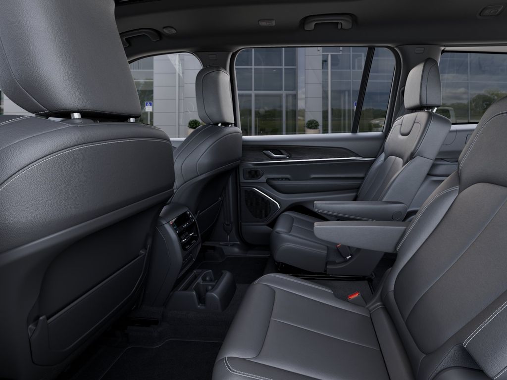 Thumbnail: 2026 Jeep Grand Cherokee L - 12